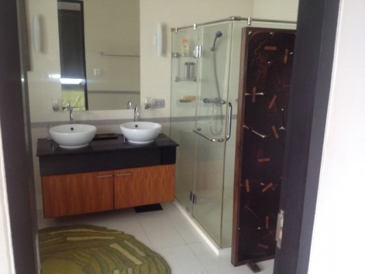 134sqm Luxury, Elegant Three Bedrooms Condo to let at Baan Klang Krung, ภาพที่ 4