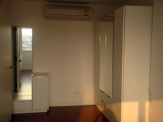 51sqm Brand New, Low Rise One Bedroom Flat to let at Condo One X 24, ภาพที่ 4