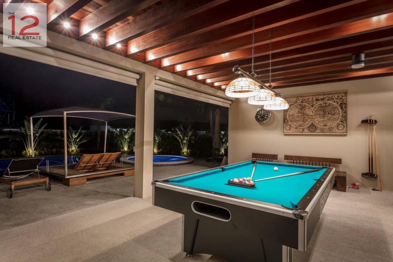 ขาย คอนโด ในโครงการLuxury 5 Star Pool Villa for Sale ตำบลโป่ง, ภาพที่ 4