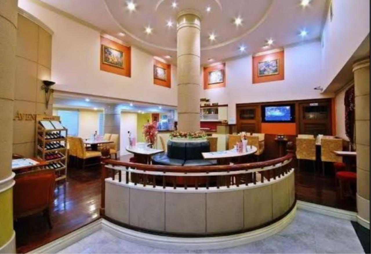 38896 - Silom Road Hotel 7 floors for sale area 220 Sqm, ภาพที่ 2