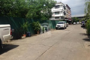 37407 - Phahonyothin road Land for sale area 1600 Sqm