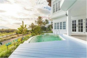 Amazing luxury villa in the south of Samui NaMueng Classic white villa with 590 sqm on Land 2 rai  A great combination o