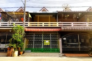 ขายทาวน์โฮม 2 ชั้น ในโครงการ บ้านคลองแห ตกแต่งใหม่ทำเลดีที่สุด 500 เมตร ถึงบิ๊กซีคลองแห ต.คลองแห อ.หาดใหญ่ จ.สงขลา 