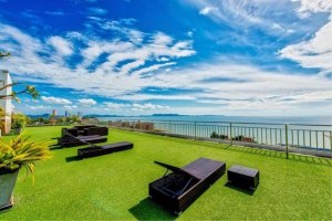 ขายหรือให้เช่าคอนโด ในโครงการ T.W. Jomtien Beach Condo บางละมุง ชลบุรี