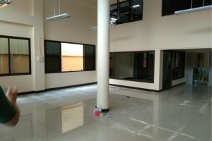 39381 - OFFICE BUILDING ON NONSRI 14 ROAD 172 SQW