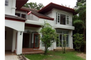 ให้เช่า ทาวน์โฮม แขวงบางนา เขตบางนา กรุงเทพมหานคร
