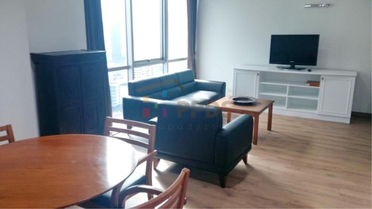 Corner 2 bedrooms for rent at Asoke Place Hight floor, ภาพที่ 4