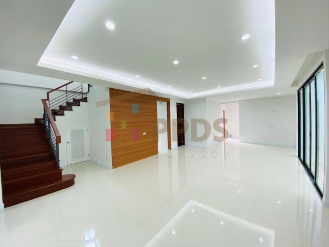 For Sale Brand New Modern Style House located on Sukhumvit 71 Prakanong, ภาพที่ 4