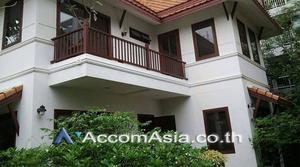 ให้เช่า บ้าน ในโครงการLarge greenery with pool แขวงสีลม เขตบางรัก กรุงเทพมหานคร