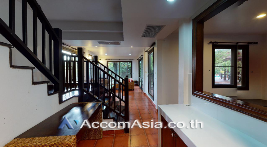 Large greenery with pool, ภาพที่ 4