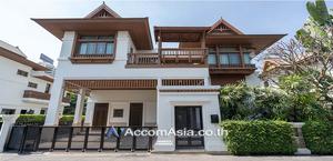 Luxurious Villas