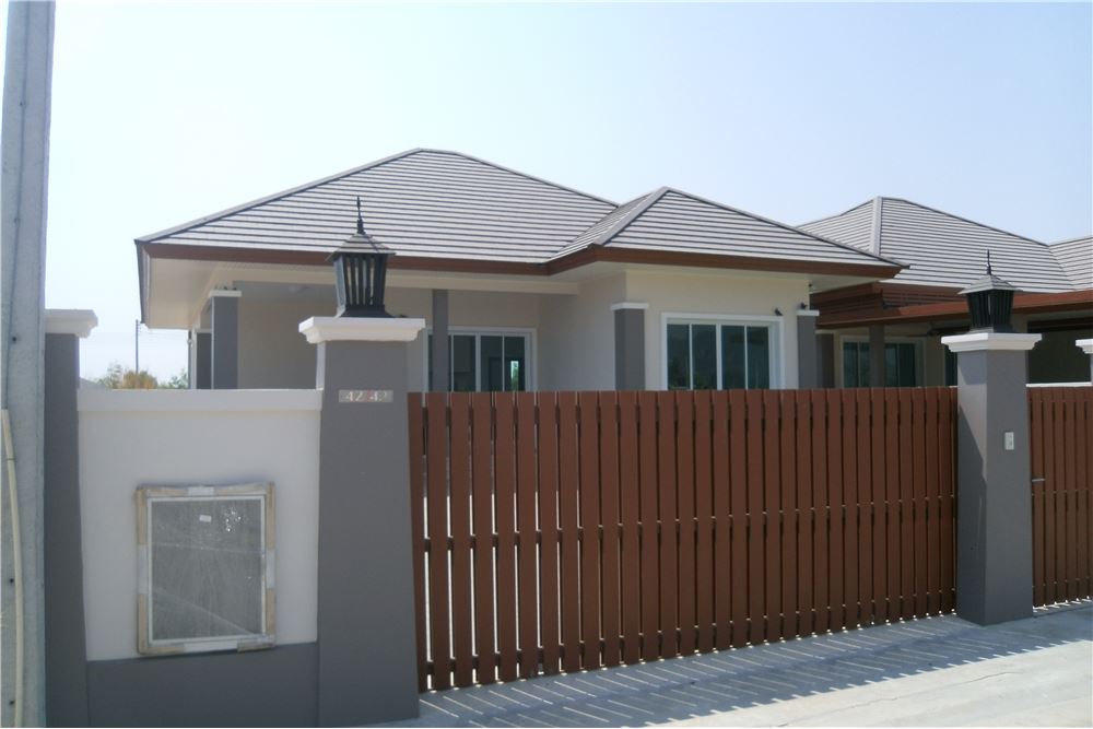 New 141 sqm House in Baanusabai Cha Am