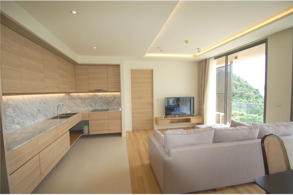 Hot Price Reduced from 12000000 To 10500000 baht  Very nice new Condominium in the heart of Ao Nang with incredible Sea 