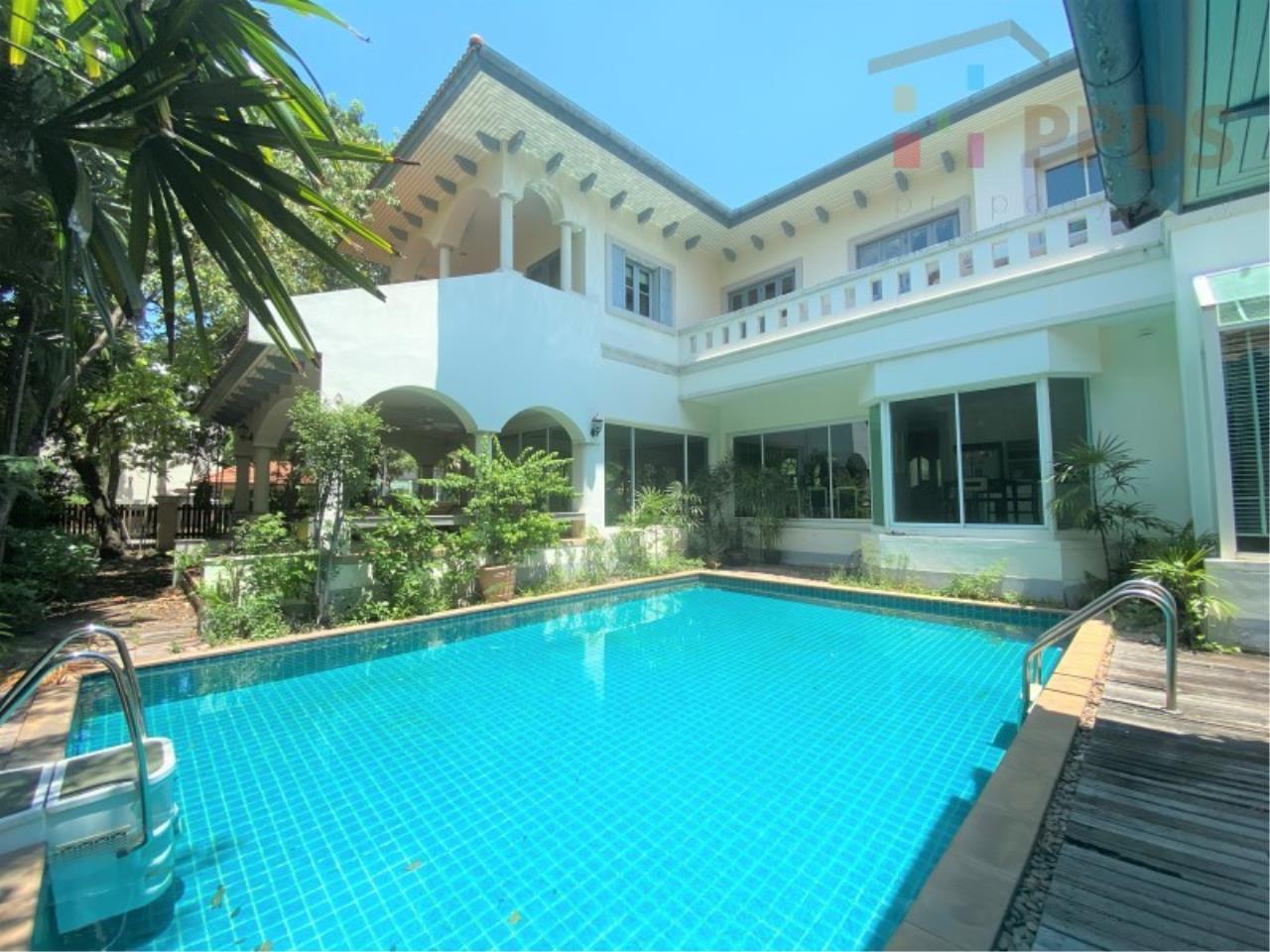 Specious House for sale with private pool at Prukpirom Regent Sukhumvit