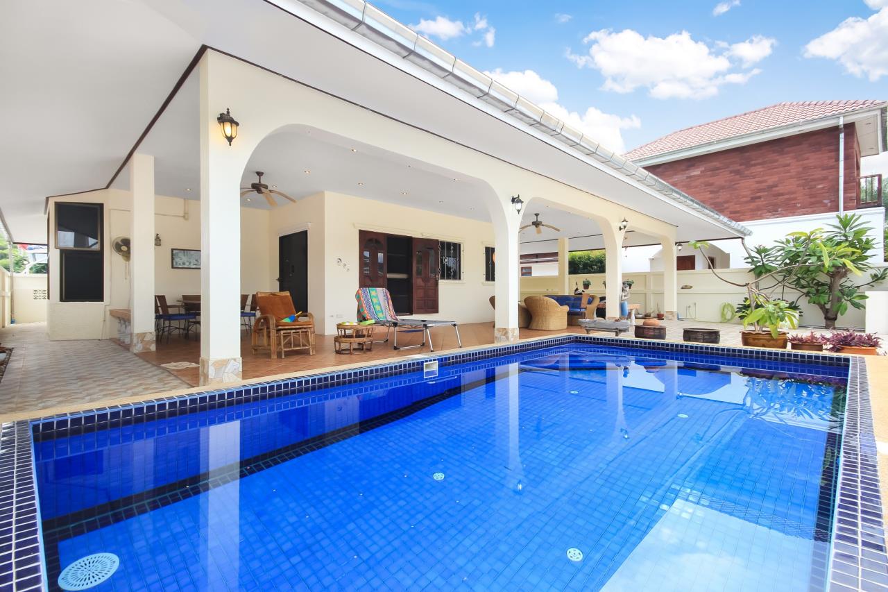 Charming 3 Bed Pool Villa In Southern Part Of Cha Am
