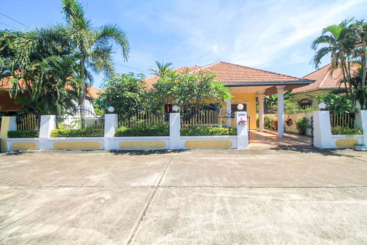 Single Storey Great Located House For Sale - Jomtien
