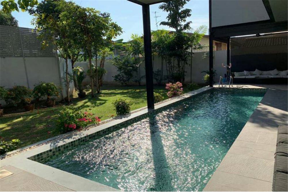 HOUSE WITH SWIMING POOL 4 BEDS SUKHUMVIT FOR SALE, ภาพที่ 3