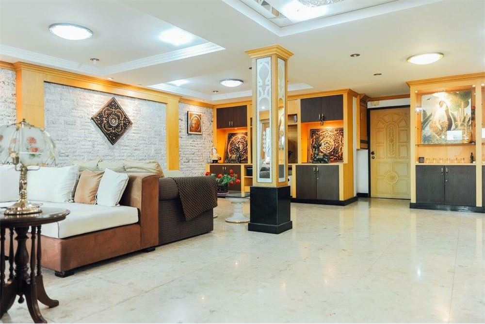 6 Bedrooms Townhouse for sale in CBD area, ภาพที่ 1