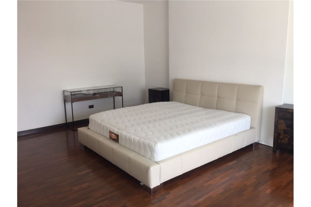 Tonwhouse For Sale At Thonglor -Phronpong New RenovatedFully Furnished, ภาพที่ 4