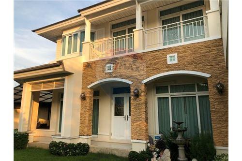 Nice 4 Bedroom House for Sale Perfect Masterpiece, ภาพที่ 5