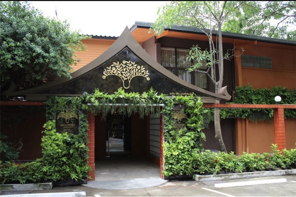 House suitable for spa in Sukhumvit 31