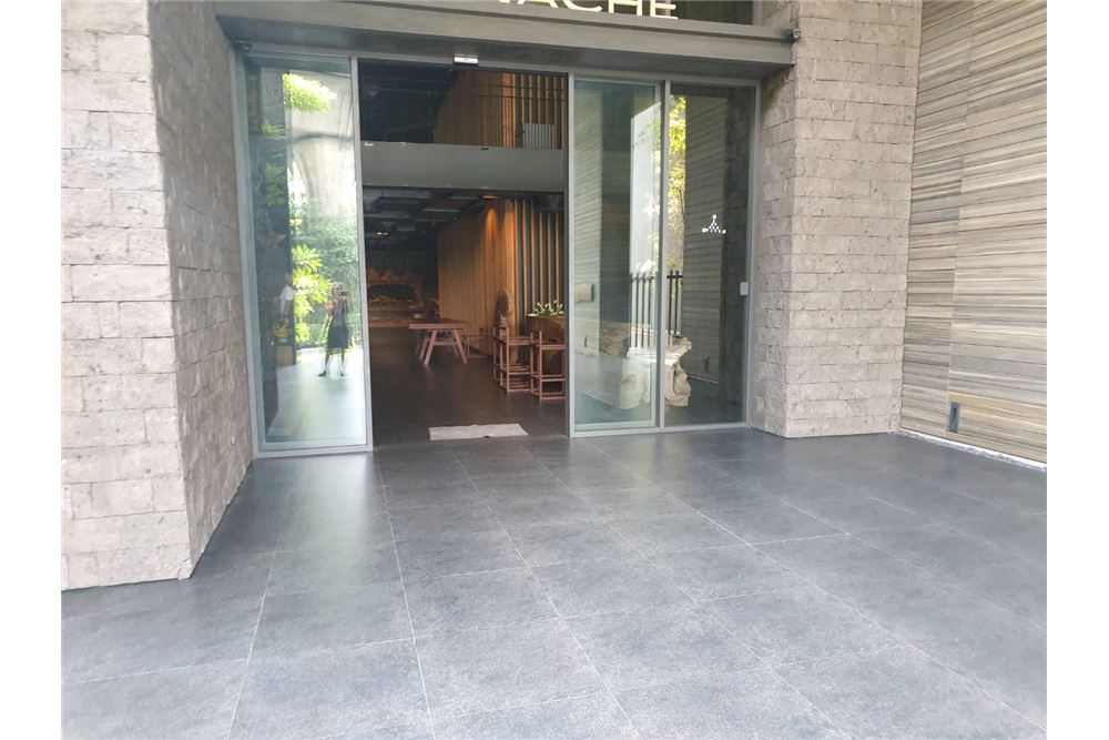 Commercial For Rent in Thonglor area