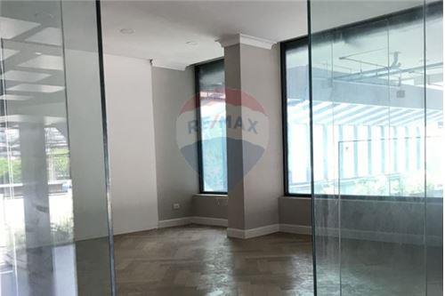 Office Space For Rent Racquet Mall Sukhumvit 49