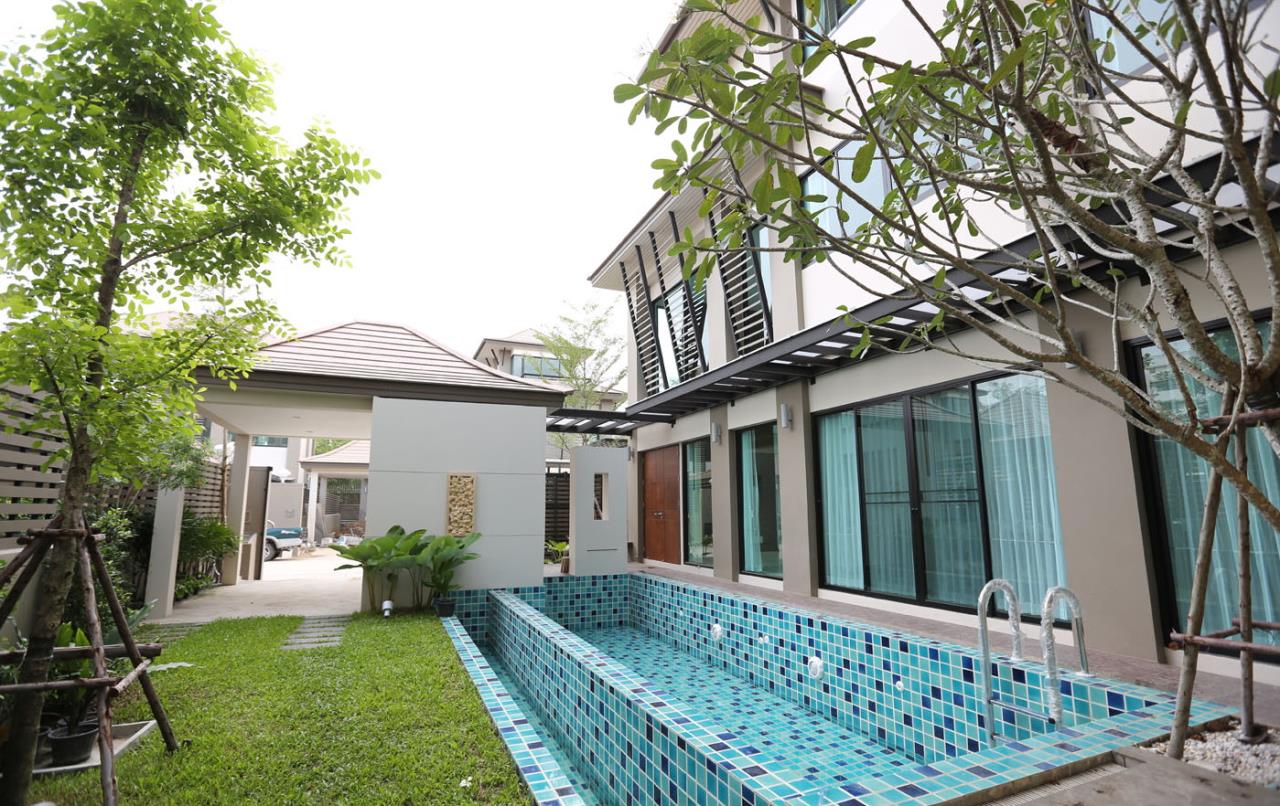 House for rent with private pool at Sukhumvit