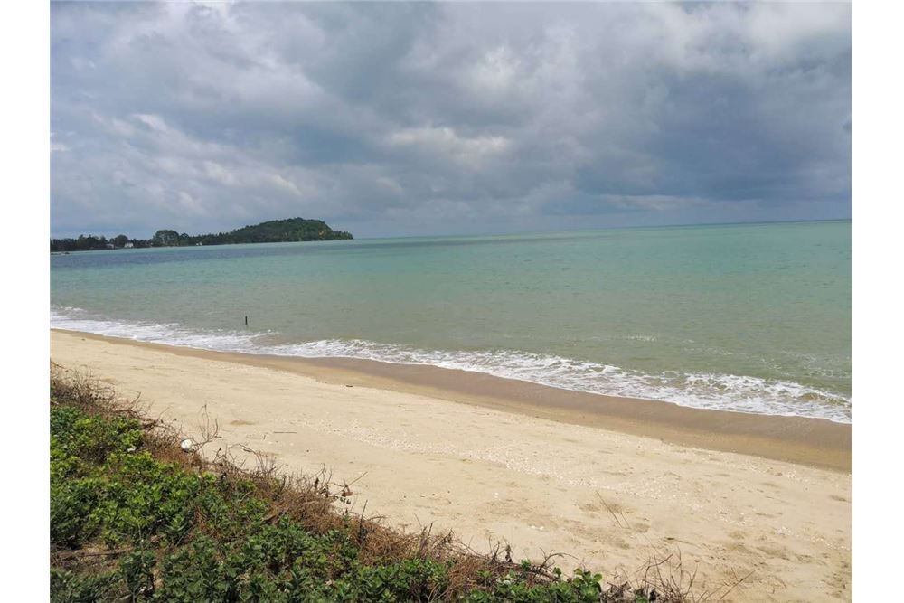 ประกาศขายที่ดิน Affordable Beach land for Sale in Sichon