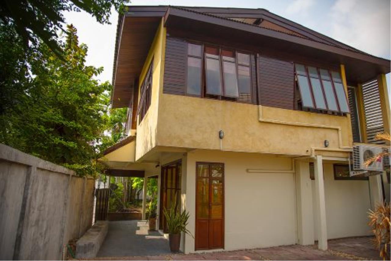 HOUSE FOR SALE 3 Bedrooms 3 Bathrooms Size 208sqm 64 Inthamara 40 Alley, ภาพที่ 4