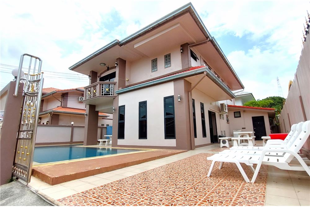 ViewPoint Village Two Storey House w Private Pool