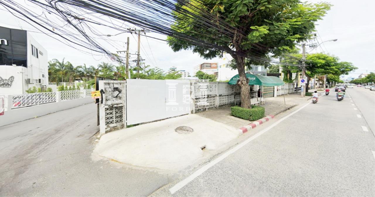 42476 - Land for sale 1-2-92 rai Chaloem Phrakiat Rama IX orange area