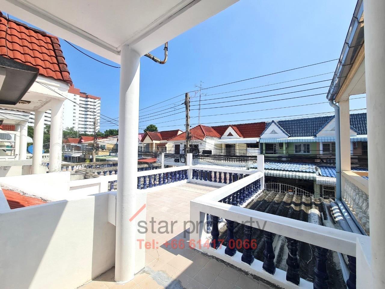 Town House In The Middle Of Hua Hin City For Sale