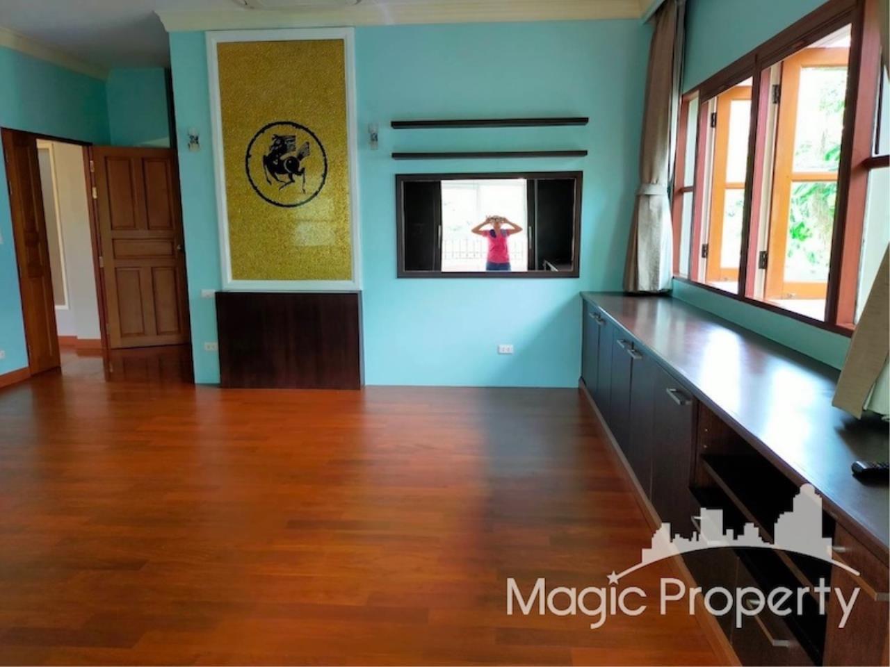 5 Bedrooms House For Sale in Prukpirom Regent Sukhumvit Bang Na Bangkok, ภาพที่ 4