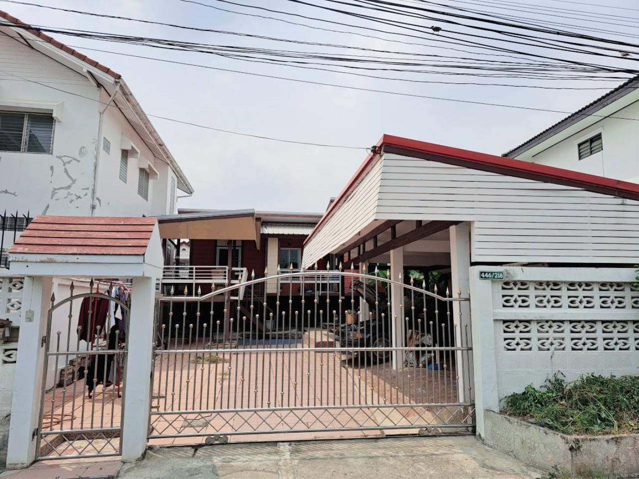 Very good price The house is designed like no other Near BTS Saphan Mai 1 storey detached house for sale Soi Phaholyothi