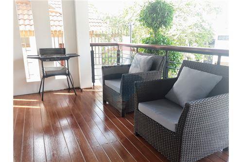 REMAX ID YT 003-98 3 Bedroom house for long term rent in Chaweng Noi  The house is located close to Panyadee School 500m