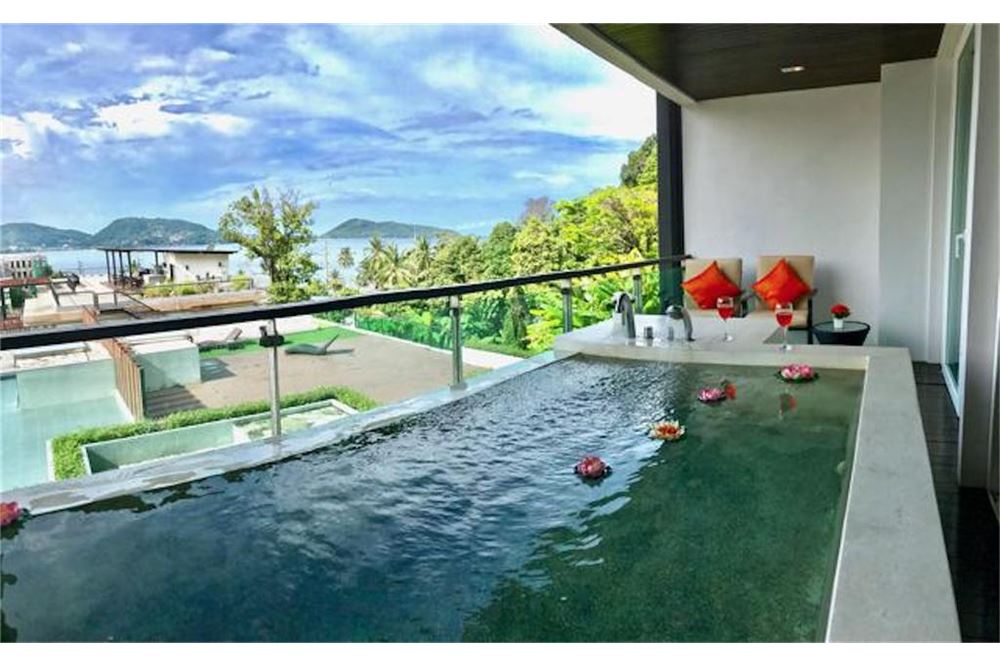 This property is 3 minutes walk from the beach The Privilege Residence is a 5-minute drive to Patong Beach It offers spa