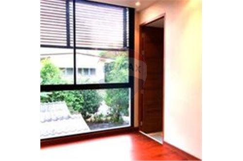 Single House with Private Pool 4 Bed in Thonglor, ภาพที่ 4