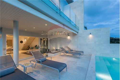 Luxury 3BR modern Villa with amazing sea view