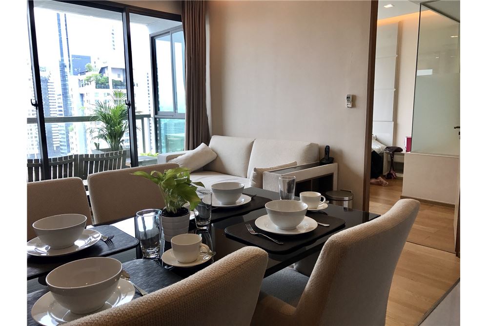 2 Bedroom For Sale with Tenant Address Sathorn, ภาพที่ 4