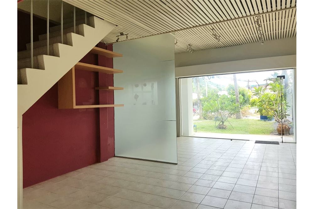 REMAX ID RS008 3 Storey Building for SALE  Located at the Commercial in, ภาพที่ 4