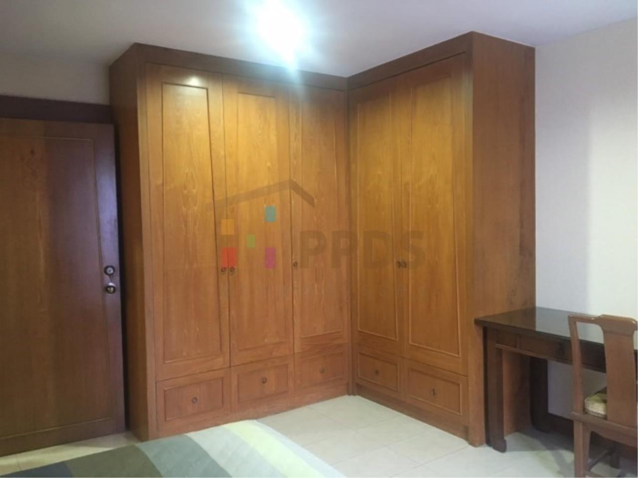 2 bedrooms for rent walking distance to BTS Asoke and MRT Subway, ภาพที่ 4